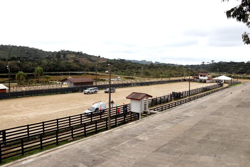 Fim de semana tem rodeio no Parque de Eventos em Piên
