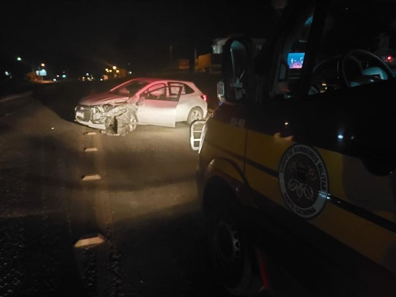 Acidente envolvendo três veículos na BR 280 em Mafra SC
