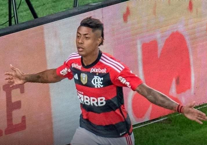 Flamengo vence o Atlético paranaense na copa do Brasil