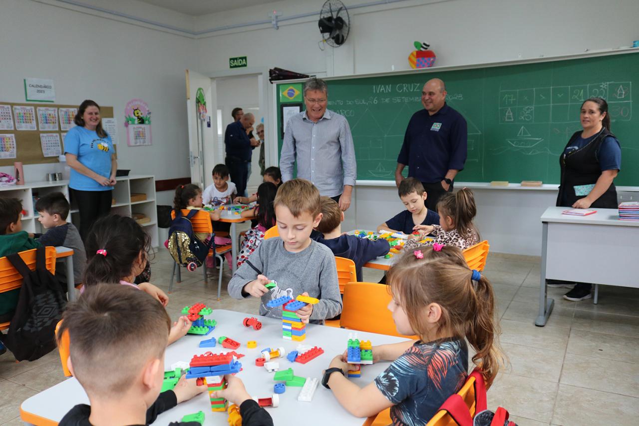 Pré-escola no Centenário recebe R$ 1,2 milhão em melhorias
