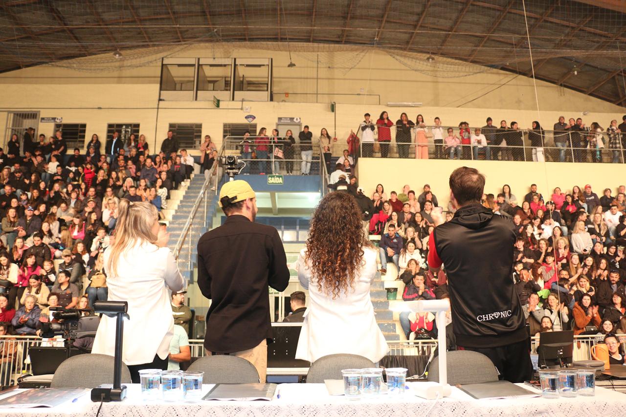 Categoria competitiva na 2ª noite de Festidança encanta público