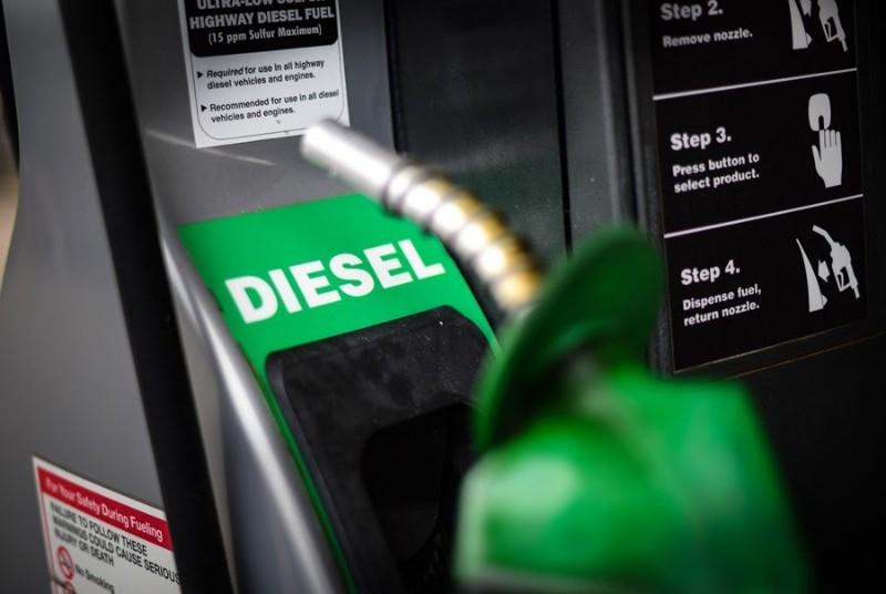 Petrobras anuncia novo reajuste no diesel e na gasolina