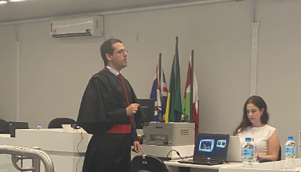 Dois homens condenados por atear fogo em usuário de drogas em caçador