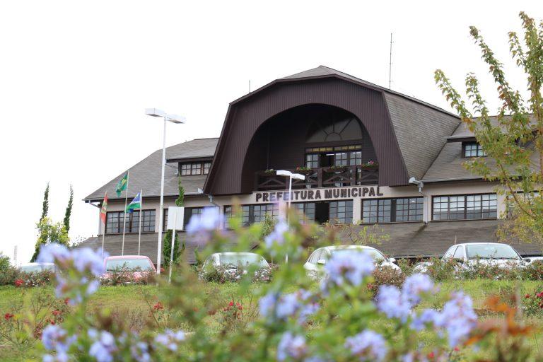 Bens de servidor público acusado de peculato em Rio Negrinho vão a leilão
