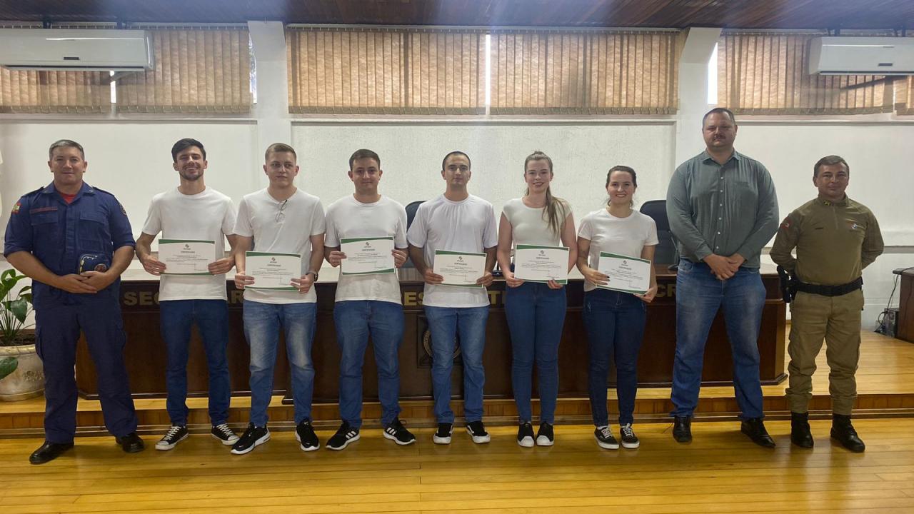Novos agentes temporários são formados em Canoinhas