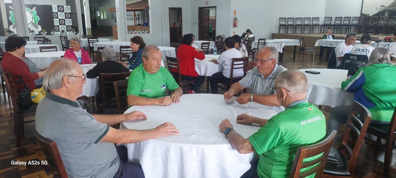 Atletas se destacam na Fase Microrregional dos JASTI