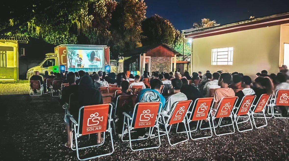Cinemóvel Solar chega ao estado de SC com cinema gratuito