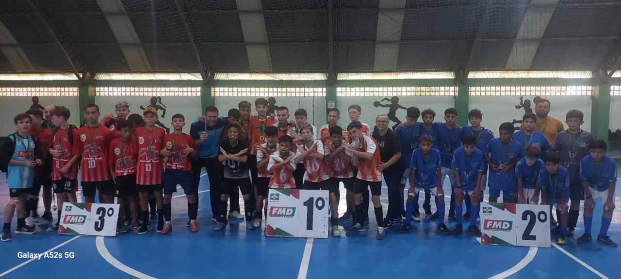 Equipes de futsal garantem vaga no microrregional dos Jogos Escolares