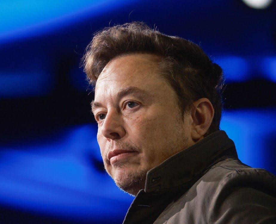 Moraes determina abertura de inquérito para apurar conduta de Elon Musk