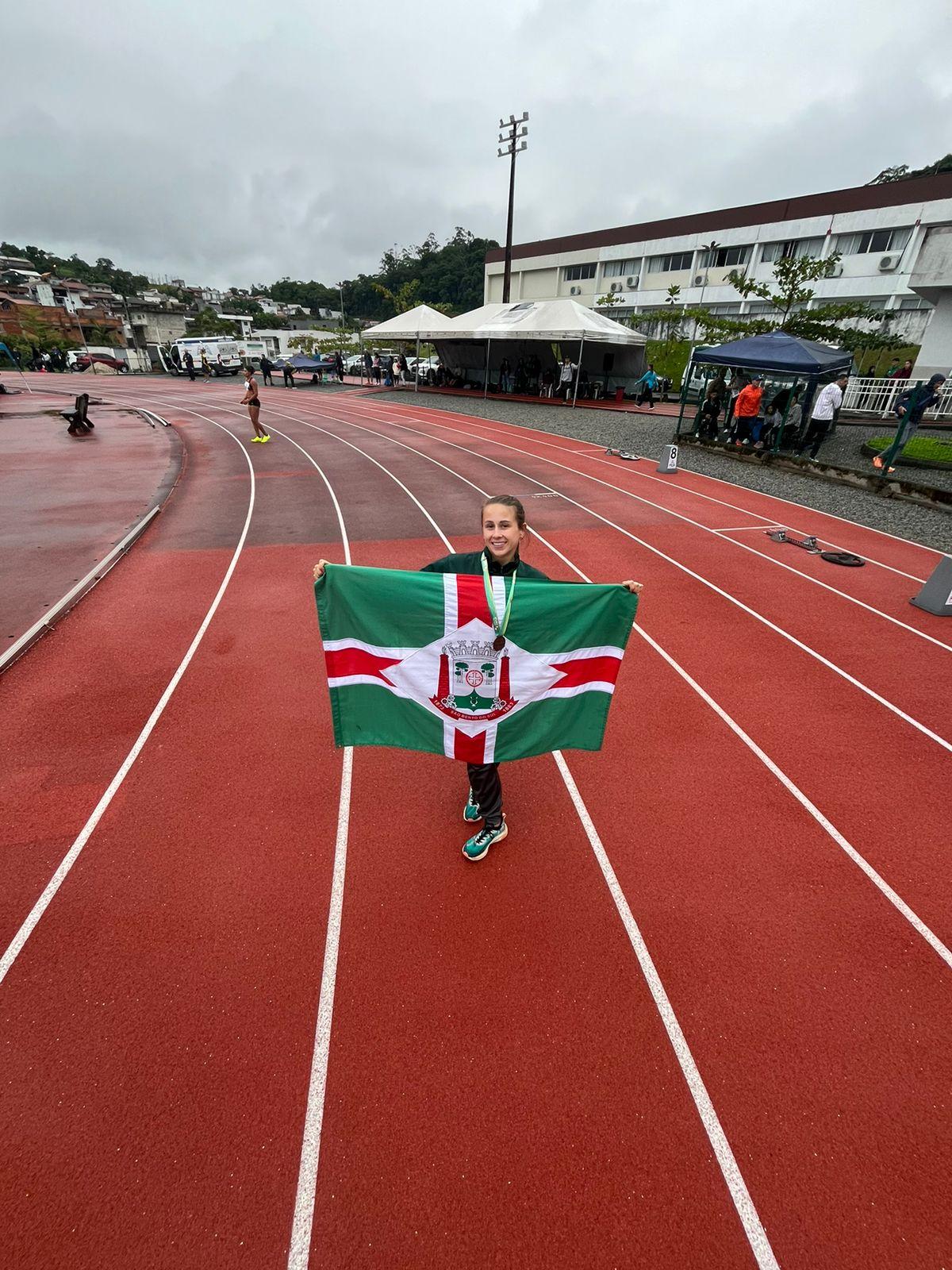 Atletismo de São Bento conquista três medalhas no Campeonato Estadual