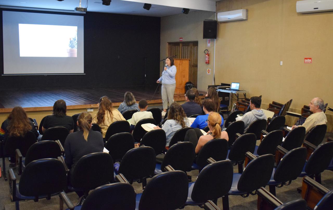 CAMPO ALEGRE RECEBEU A OFICINA “O ARTISTA EMPREENDEDOR”