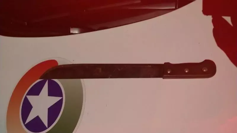 Homem armado de foice e facão é morto pela PM em Seara SC