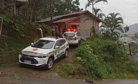 Homem mata mulher a facadas em Guaramirim