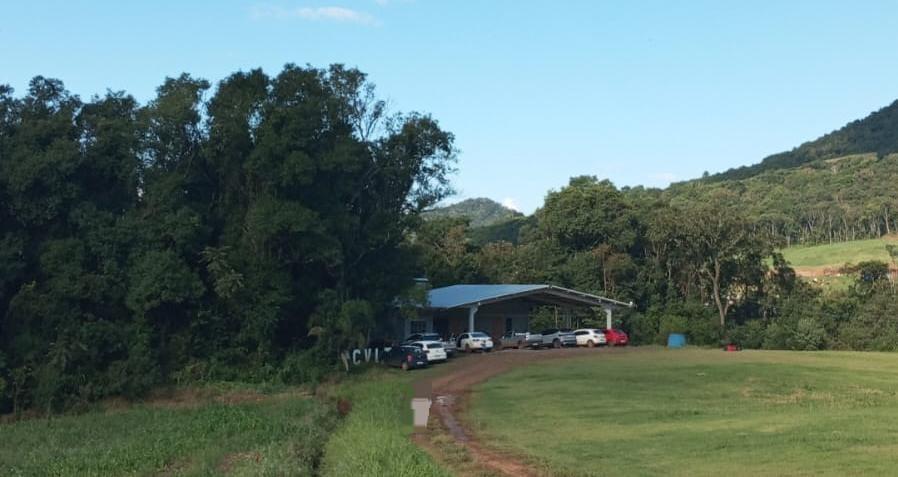 Homem sofre queda de parapente em Tangará SC