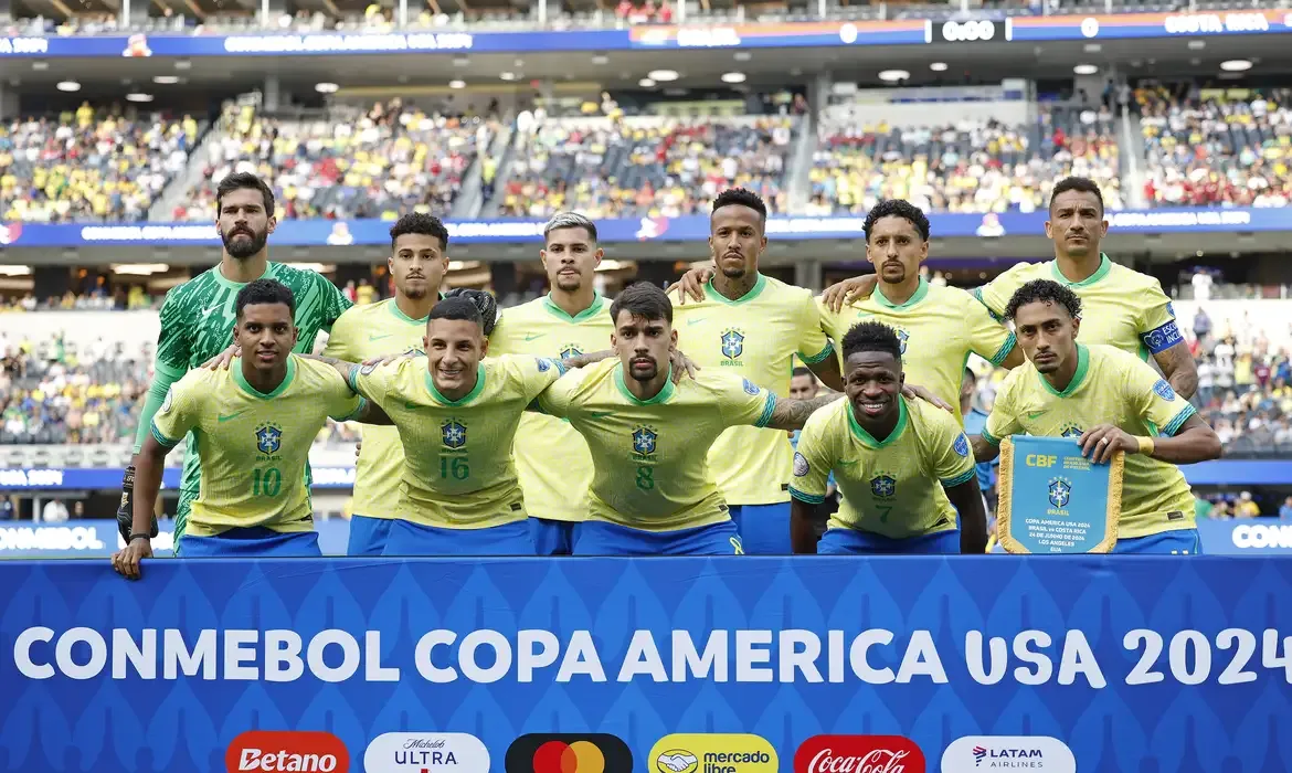 Brasil enfrenta Paraguai na Copa América