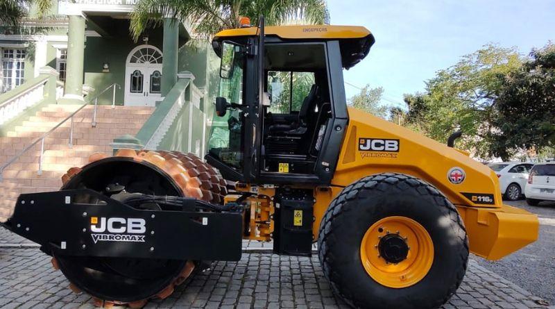CAMPO ALEGRE ADQUIRIU NOVO ROLO COMPACTADOR