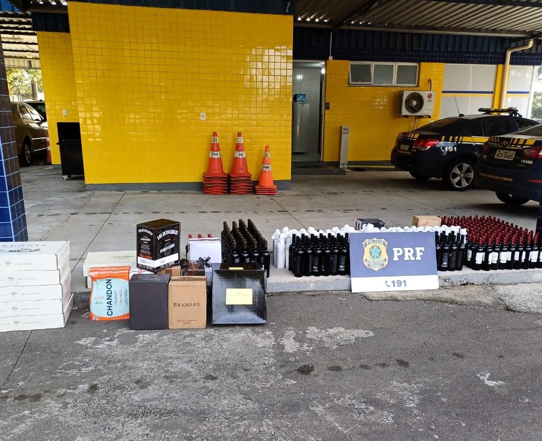 PRF apreende vinhos importados ilegalmente em Rio Negrinho-SC