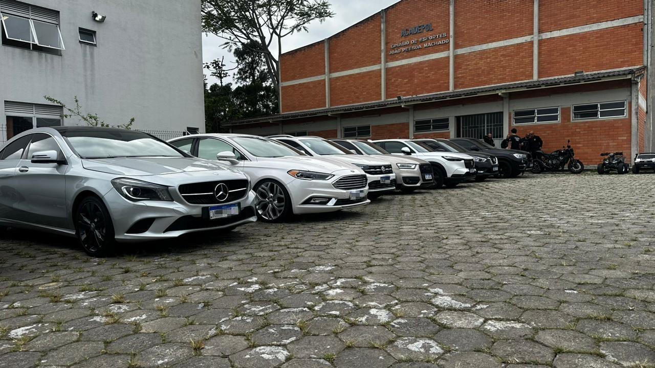 Carros apreedidos são incorporados a Polícia Cívil de Santa Catarina