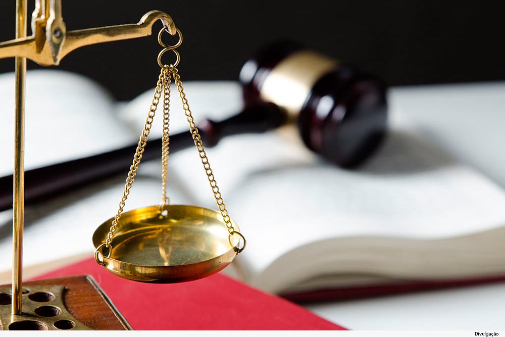 Professor é condenado por perseguir e assediar alunas em Lebon Régis