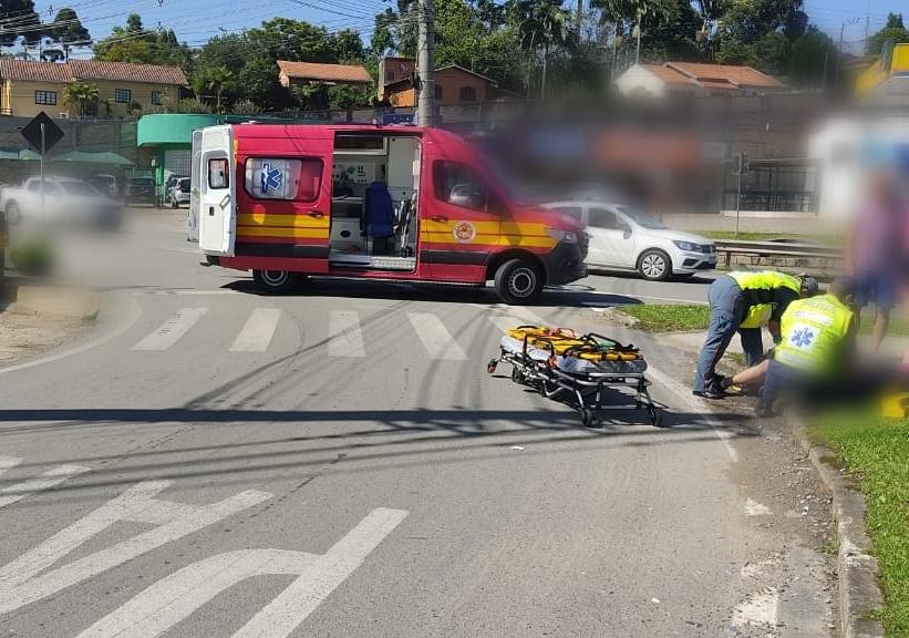 Acidente entre bicicletas deixa mulher ferida em Oxford