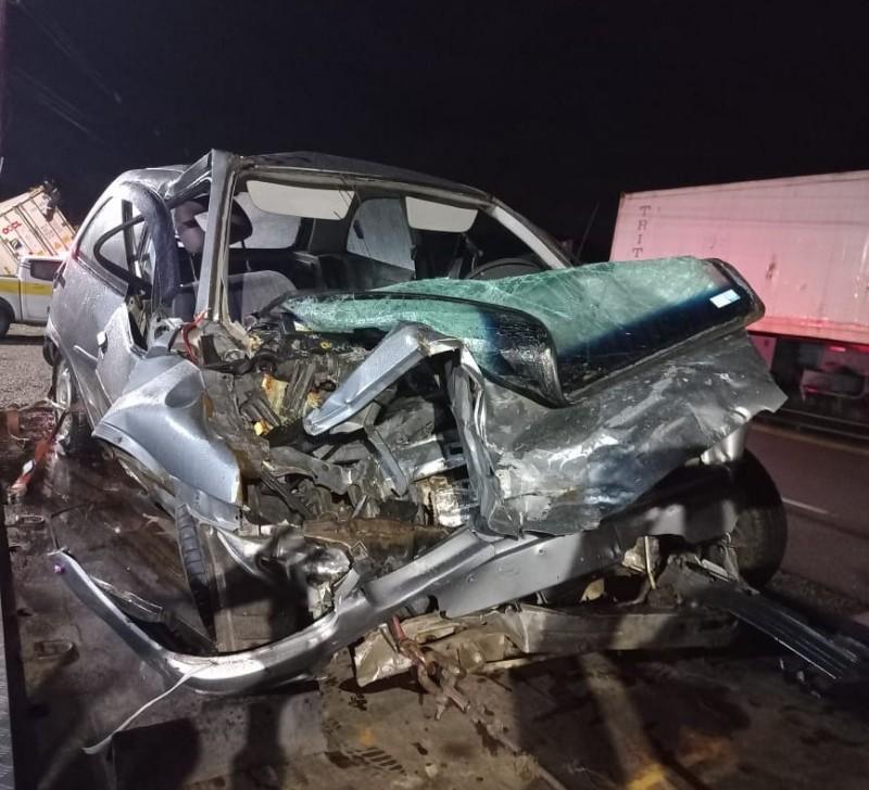 Câmera flagra acidente com duas mortes na SC-417, em Garuva (SC)