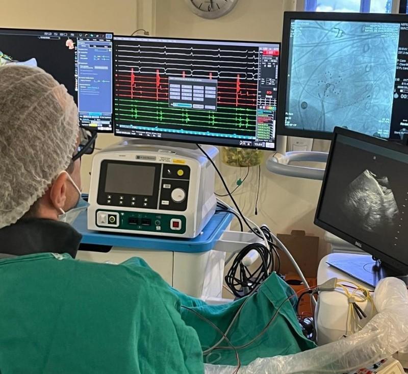 Dona Helena trata problema cardíaco com uso de alta voltagem