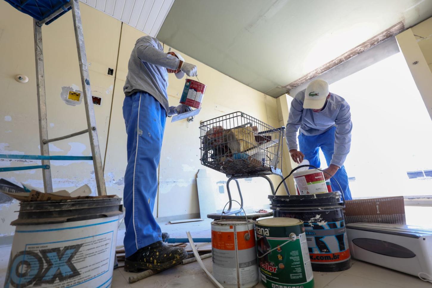 Apenados ajudam na reforma de hospitais em Santa Catarina