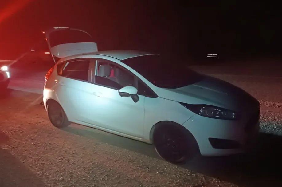 Carro roubado em Jaraguá é recuperado em Rio Negrinho