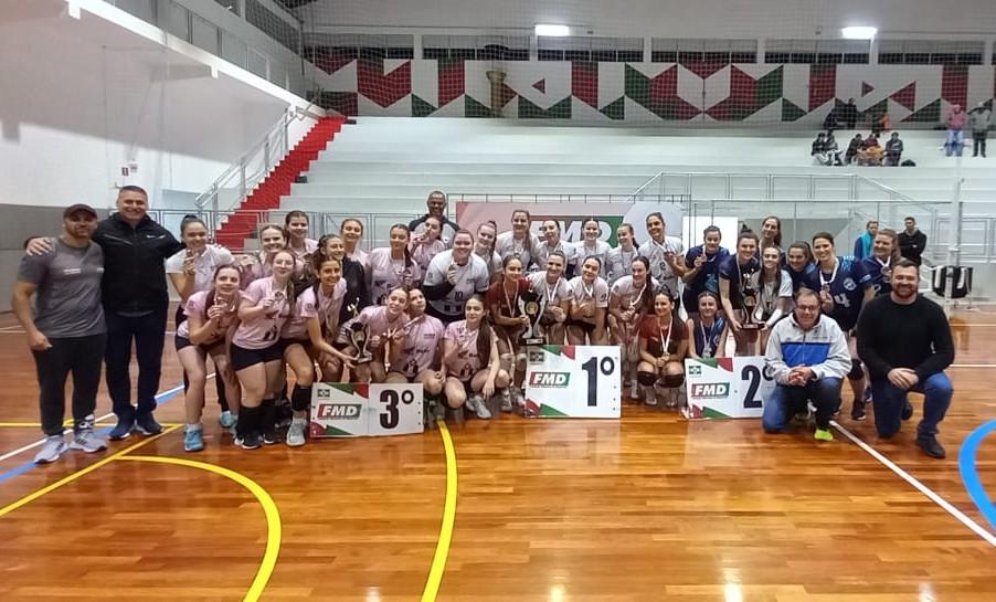 Festa do Voleibol no final de semana no Annes Gualberto, definiu campeões Municipais