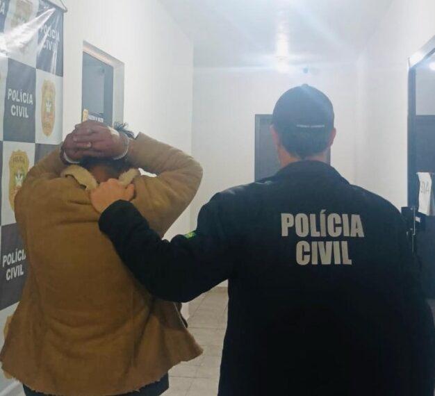 Homem é preso por estupro das duas  filhas em SC