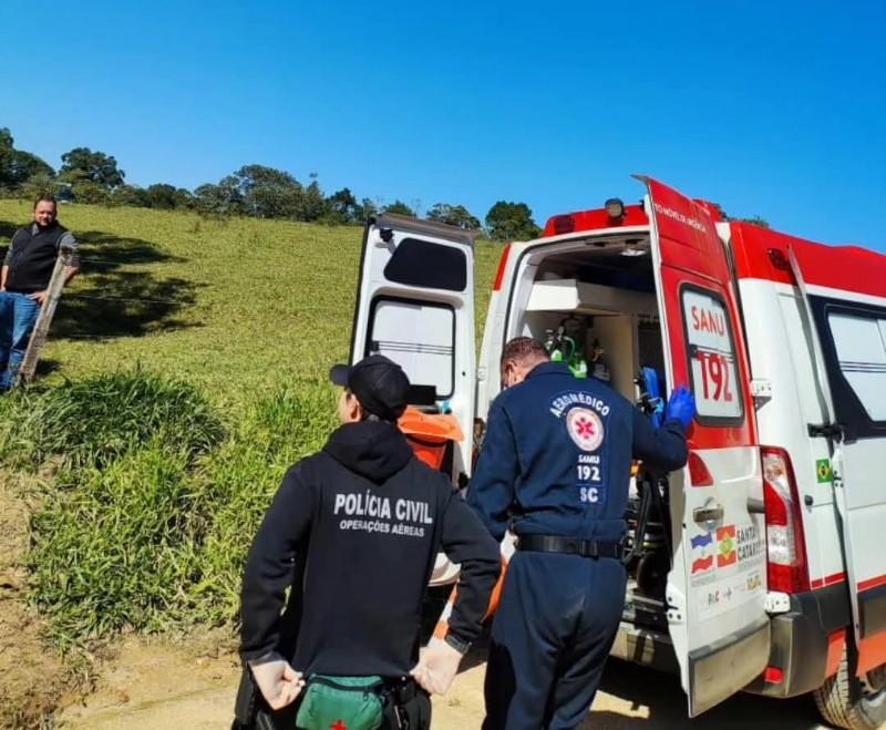 Mulher mata a filha de 2 anos com facada no pescoço em Balneário Gaivota SC