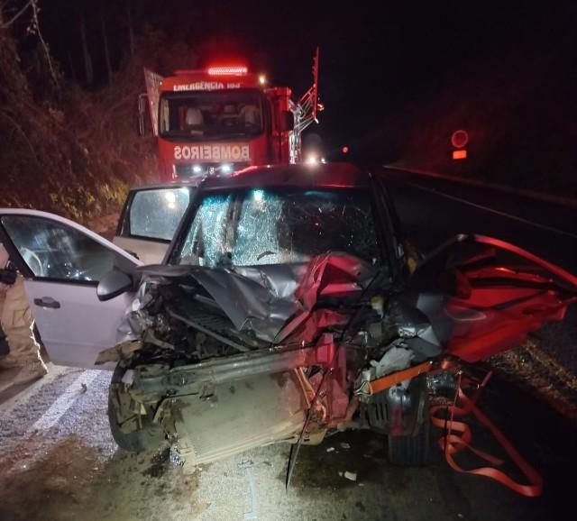 Três pessoas ficam gravemente feridas  em Lebon Régis