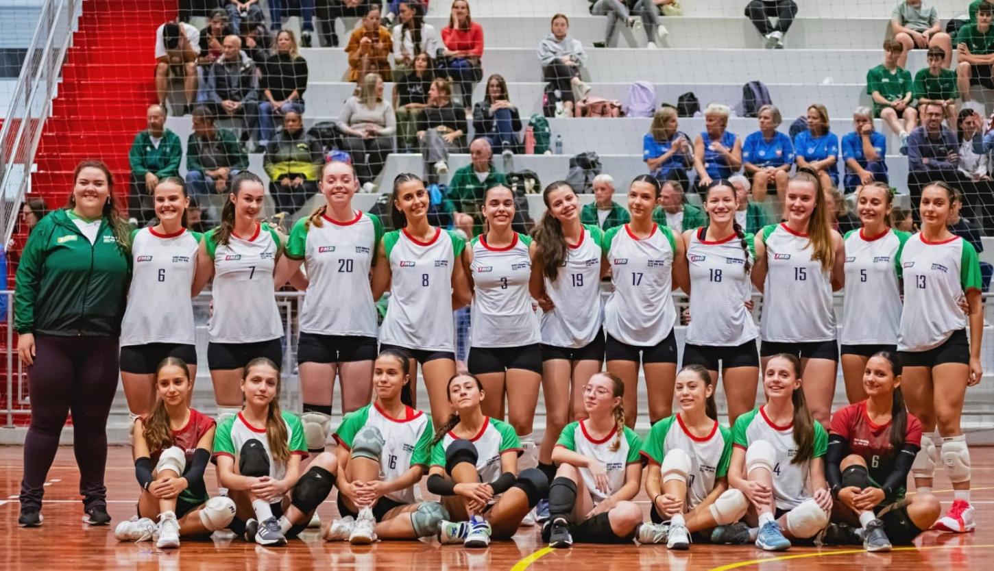 Voleibol adulto feminino jogará em Joinville e o Sub 15 em Florianópolis neste final de semana