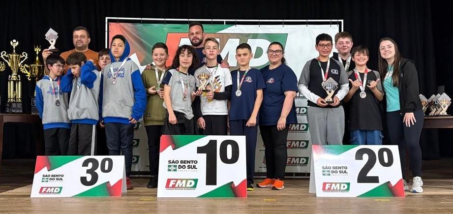 22º Circuito de Xadrez Escolar de São Bento do Sul reúne mais de 500 participantes
