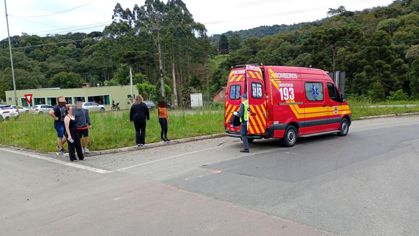 Motociclista fica ferido na trevo do Lençol