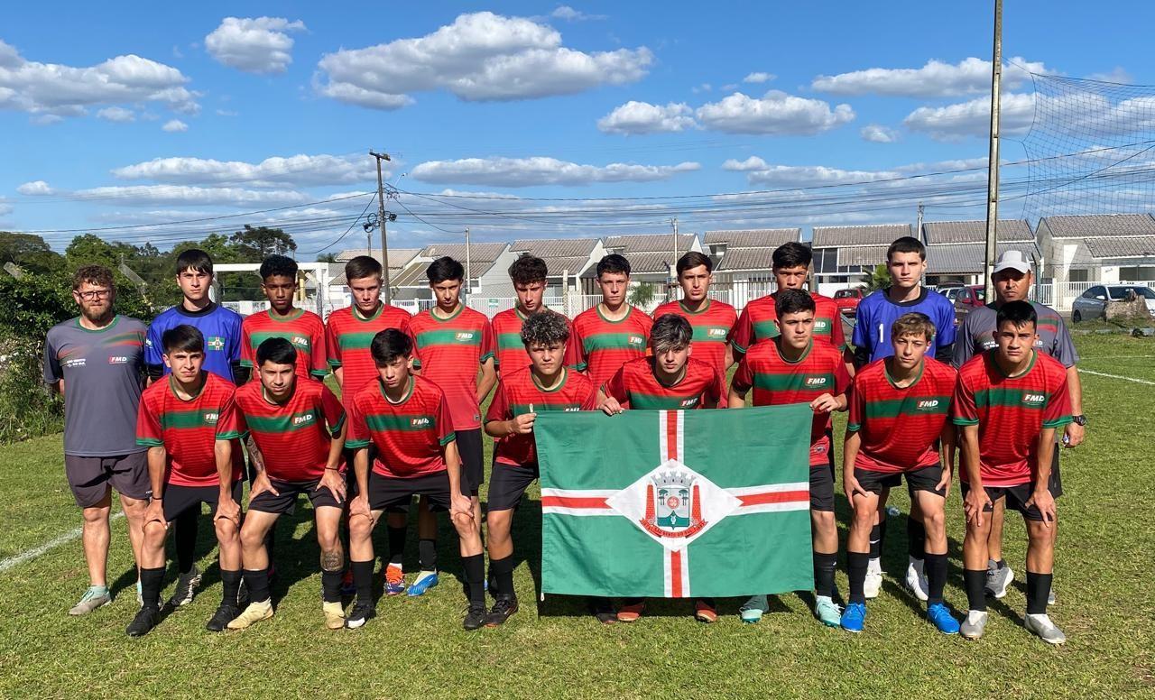 Equipe Sub 17 da FMD de São Bento na Semifinal do Citadino da Liga Joinvilense de Futebol de Campo