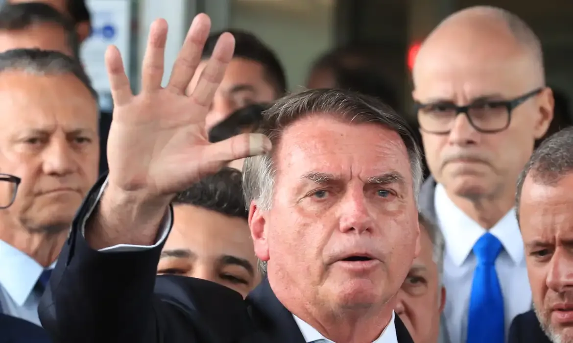 Ex-presidente Jair Bolsonaro é preso pela PF