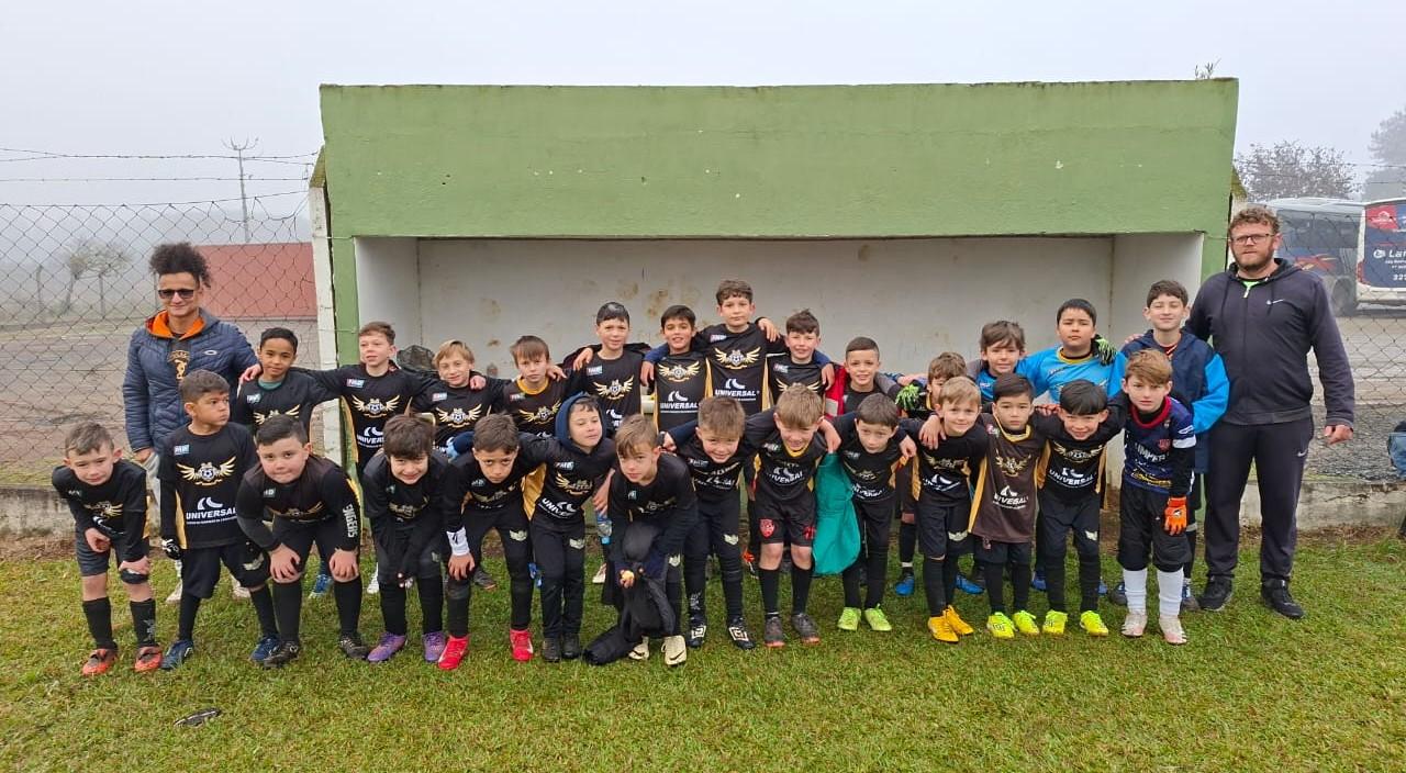 Futebol - Equipe Fraldinha da FMD de São Bento nas finais da Liga dos Campeões Kids