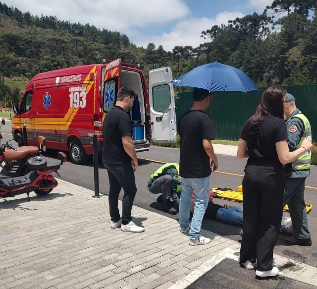 Jovem fica ferida após queda de motocicleta elétrica em Campo Alegre