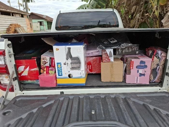 Polícia recupera caminhonete furtada com diversos objetos em Joinville