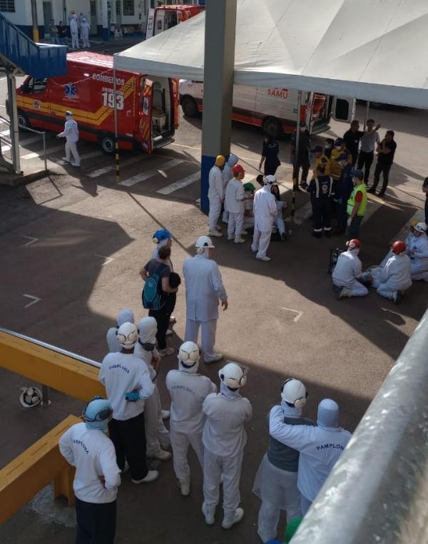 Vazamento de amônia em frigorífico deixa ao menos 20 intoxicados em Rio do Sul