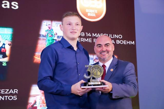 Basquetebol de São Bento é premiado em Florianópolis