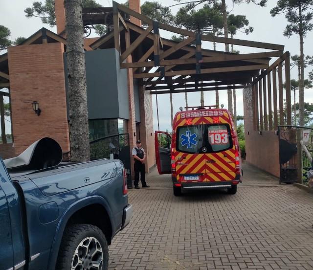 Capotamento de quadriciclo deixa duas crianças feridas em Campo Alegre