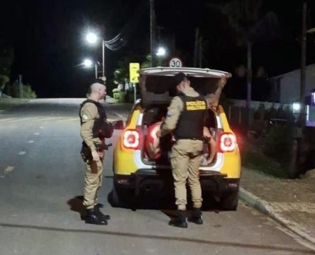 Casal suspeito de uma série de furtos finalmente é preso em Piên