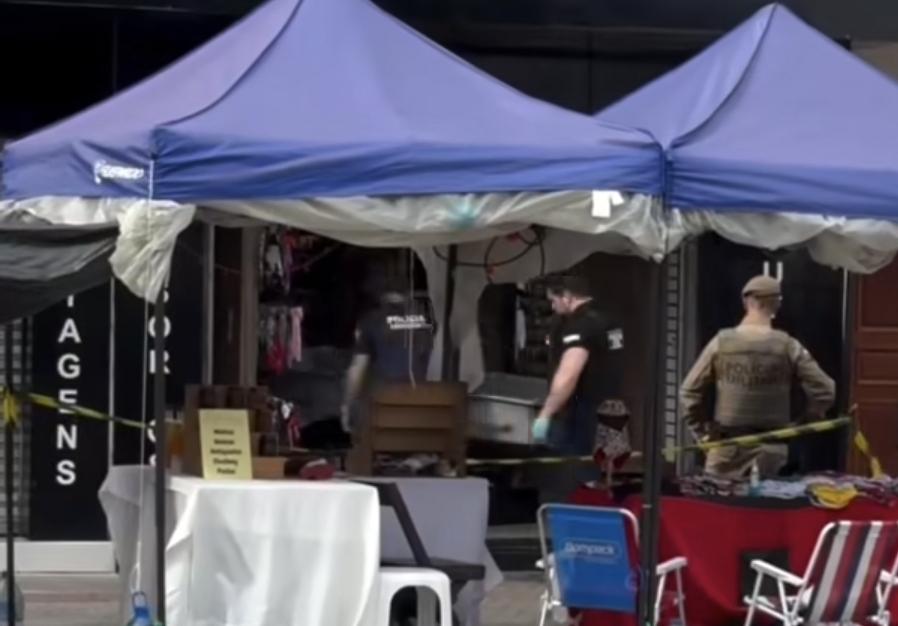 Homem é morto a facadas na Praça Barão de Schneeburg em Brusque