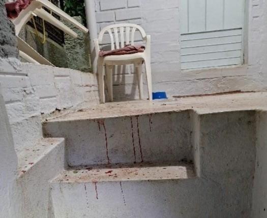 Mulher é esfaqueada pelo companheiro em Herval d’Oeste