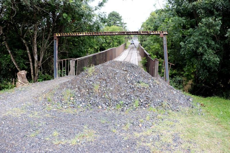 Parceria entre  Piên e Campo Alegre para construir ponte em Fragosos