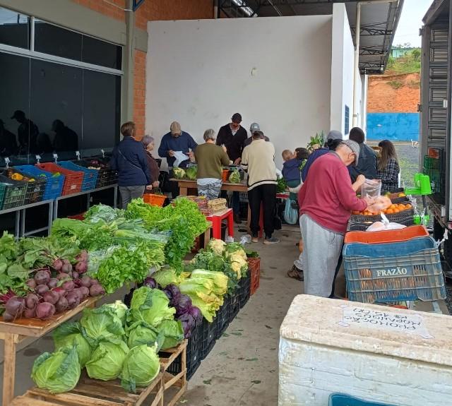 Câmbio Verde arrecada mais de 4 toneladas de recicláveis no bairro Cruzeiro