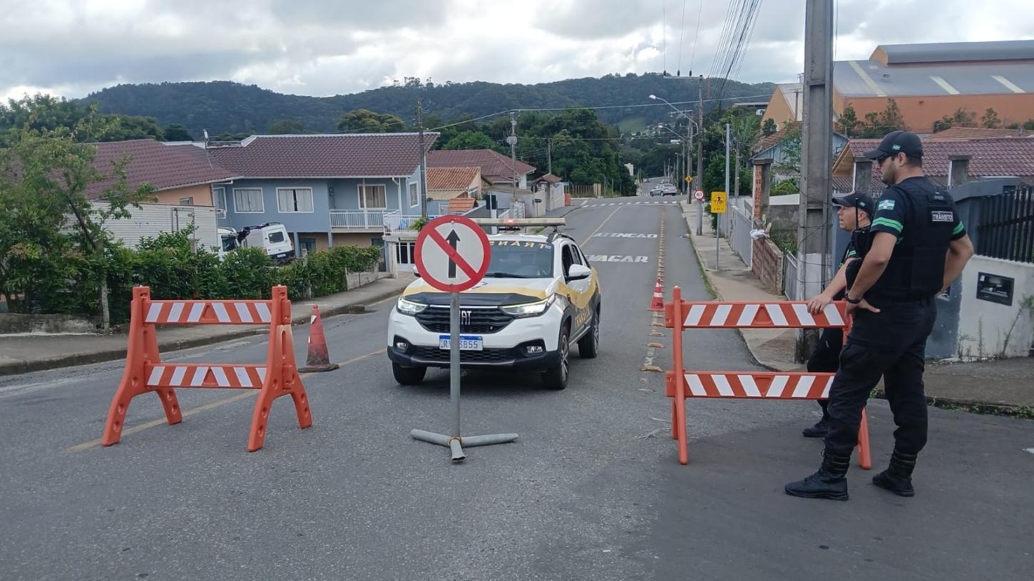 DETRU realiza teste de alteração de trânsito proximo a Tuper