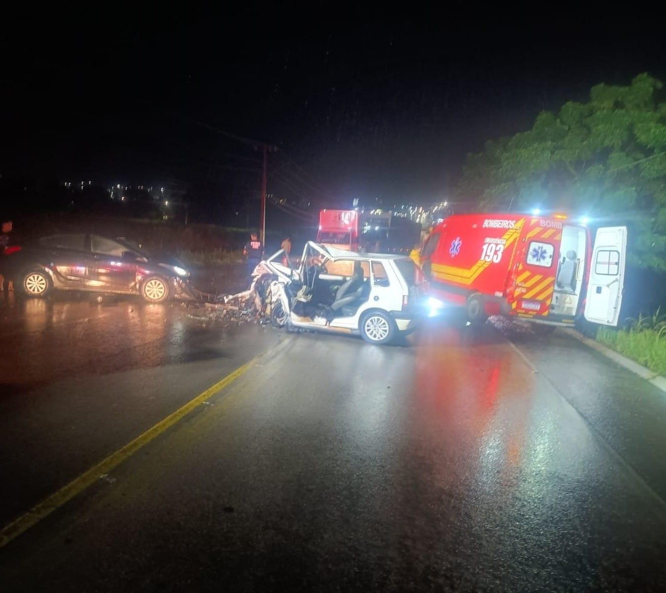 Grave acidente na BR-470 deixa um morto e um ferido em Pouso Redondo